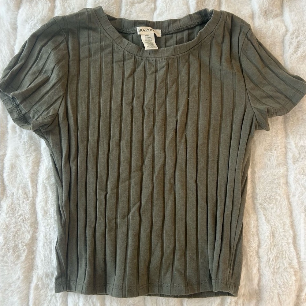 ribbed green top